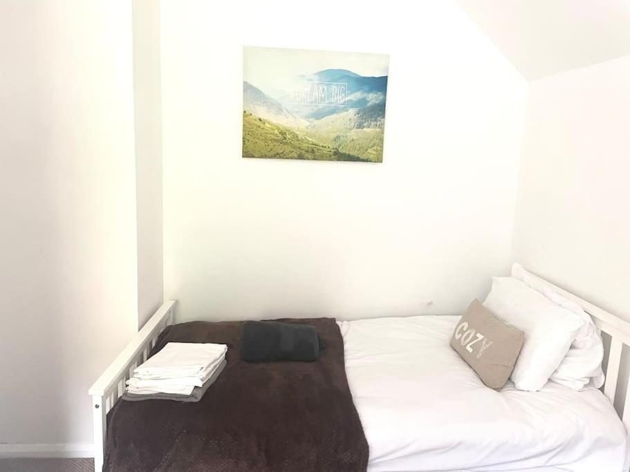 Afan Valley Home - Contractor Accommodation พอร์ตทัลบอต ภายนอก รูปภาพ