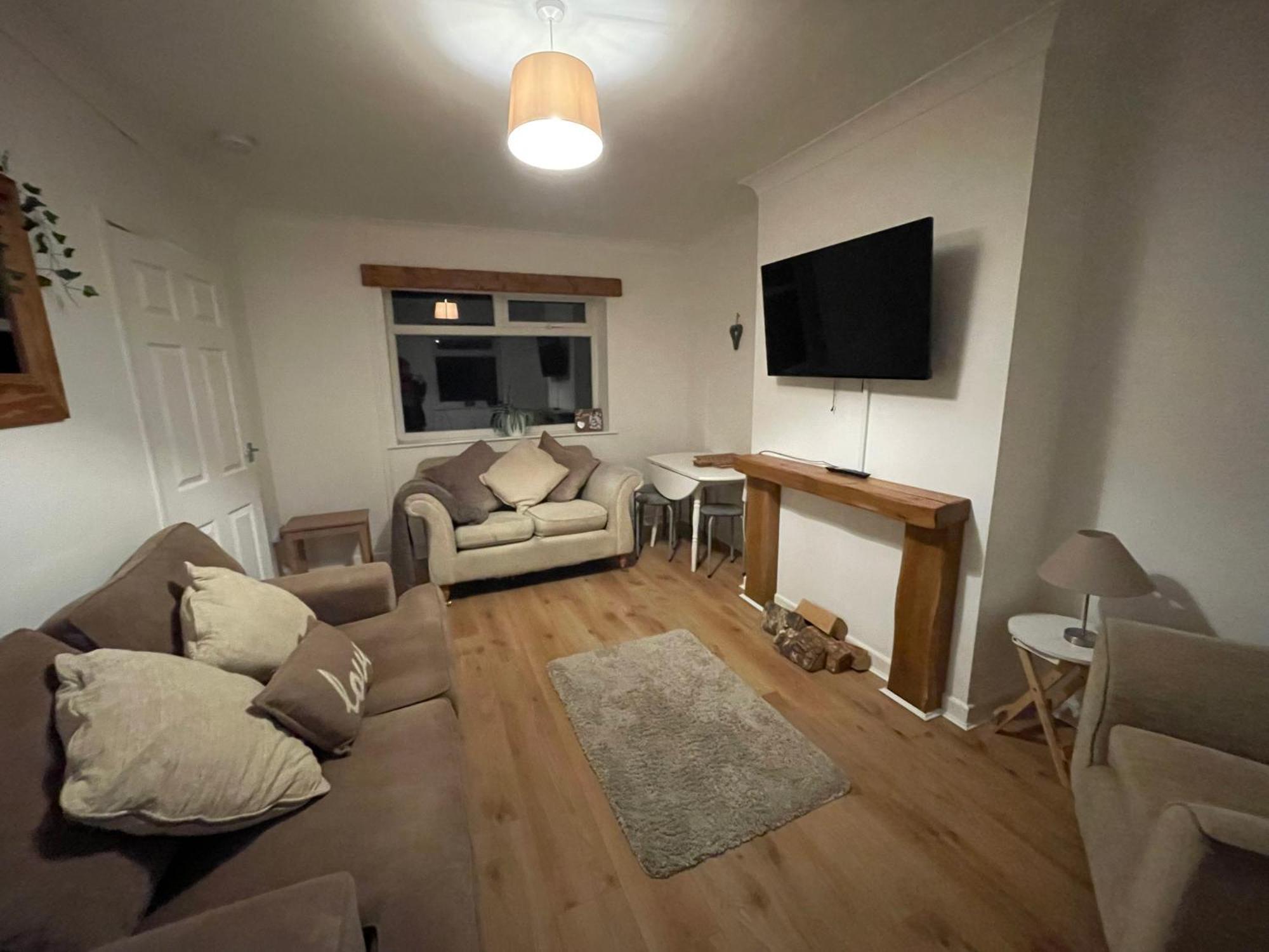 Afan Valley Home - Contractor Accommodation พอร์ตทัลบอต ภายนอก รูปภาพ